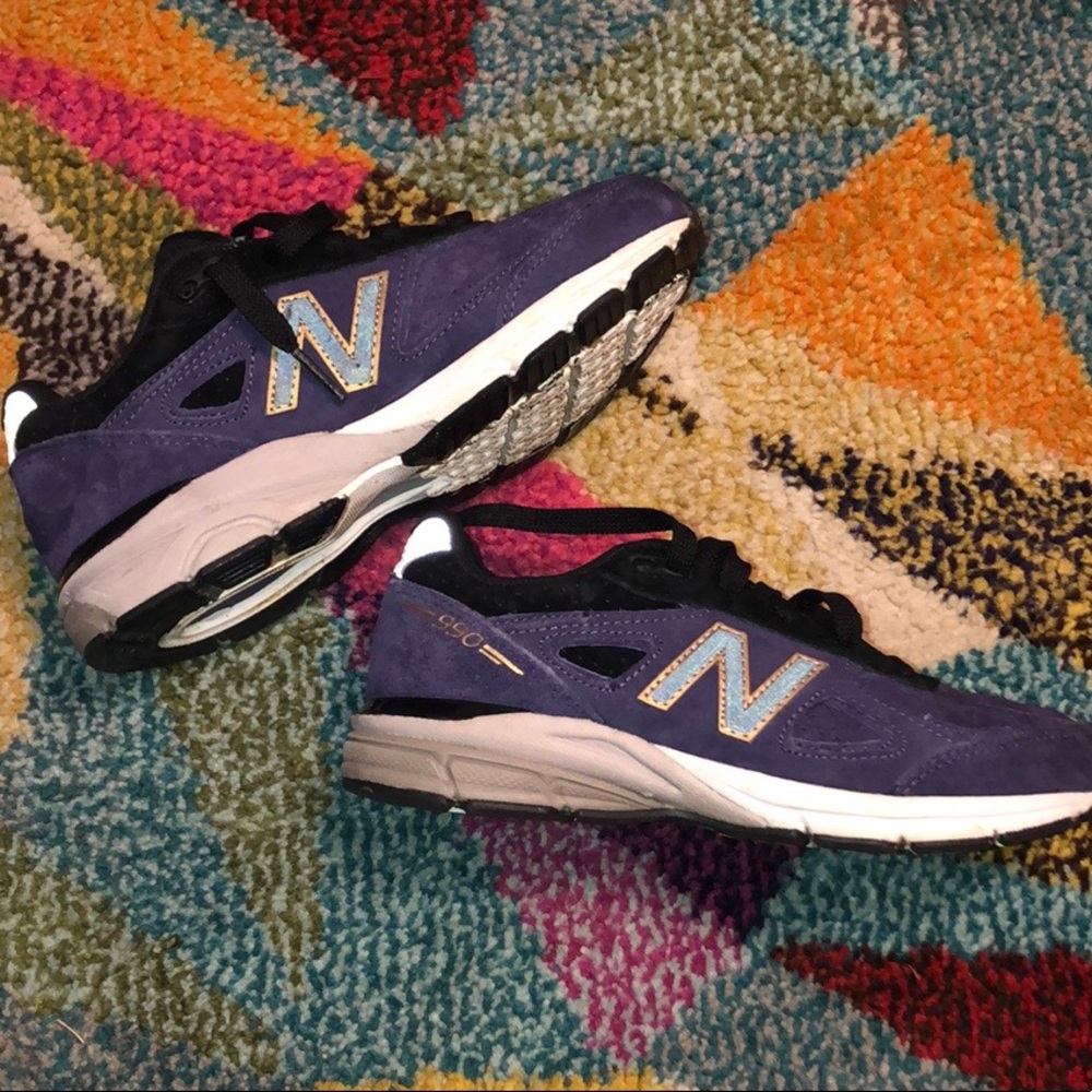 US 3Y New Balance 990s
